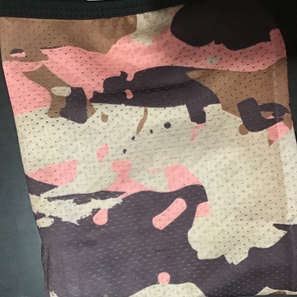 LAST ONE‼️ Tan Camo Mask Scarf w/ Ear Loops - Picture 4 of 10